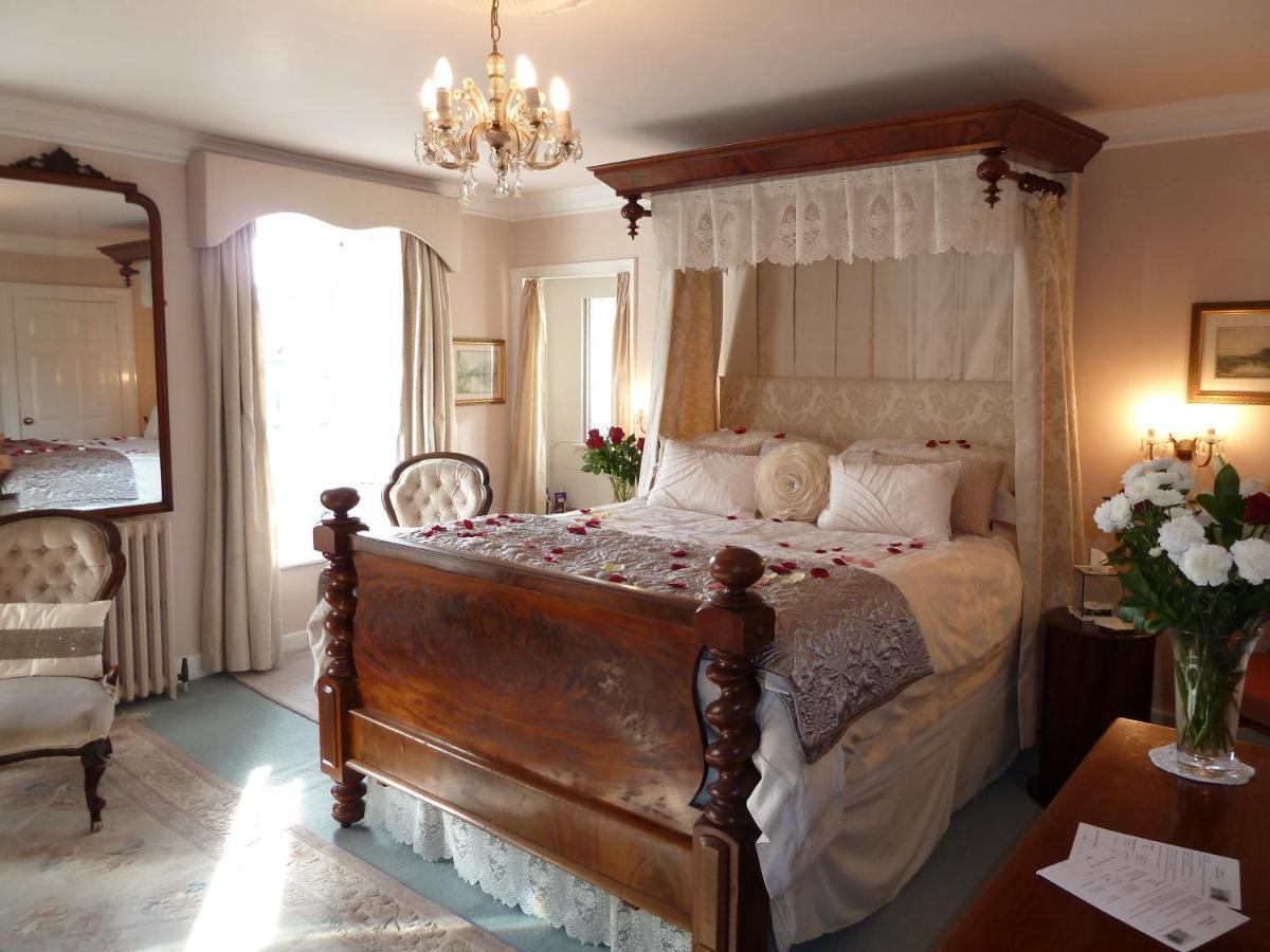 Queen Anne House